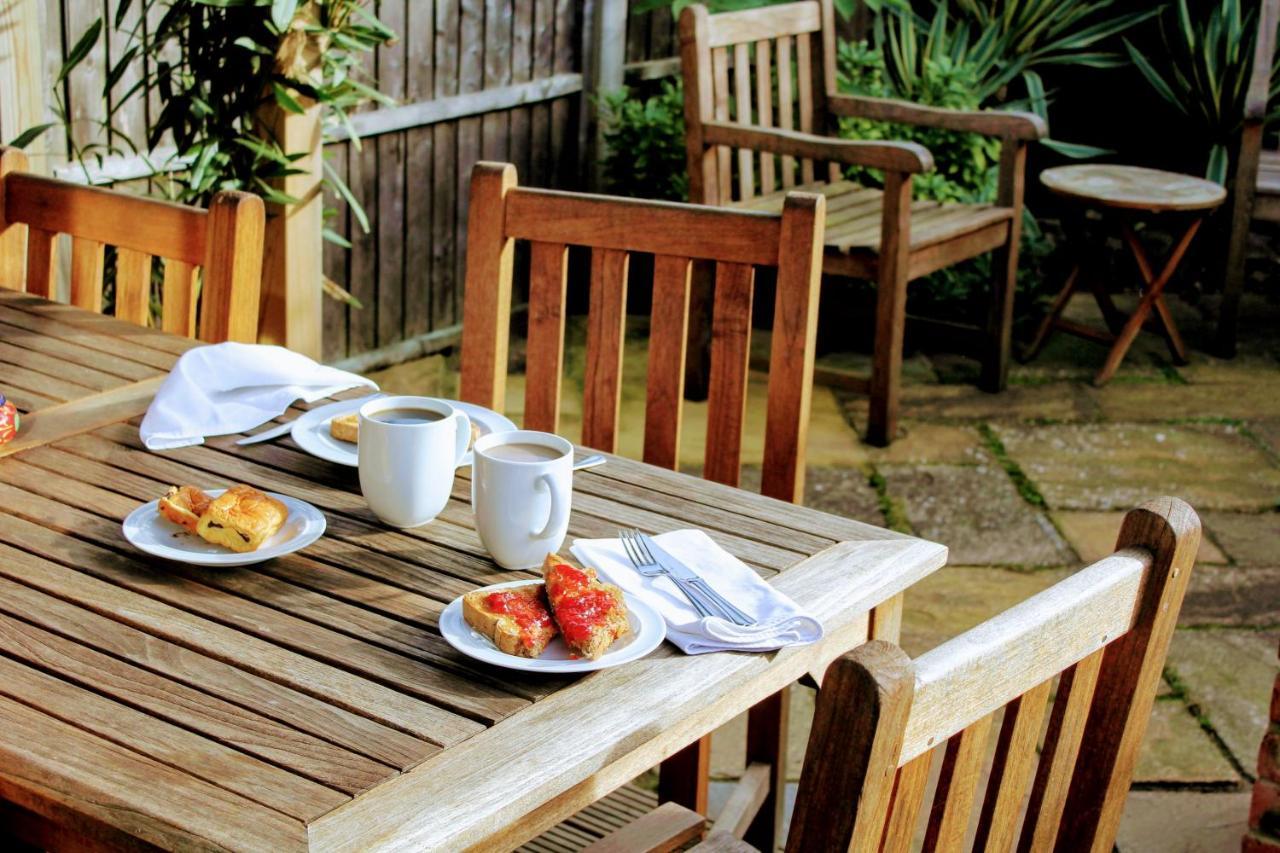 Вилла The Walnut, Meopham - A Private Retreat Rural Location Экстерьер фото