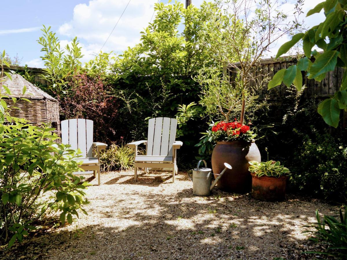 Вилла The Walnut, Meopham - A Private Retreat Rural Location Экстерьер фото
