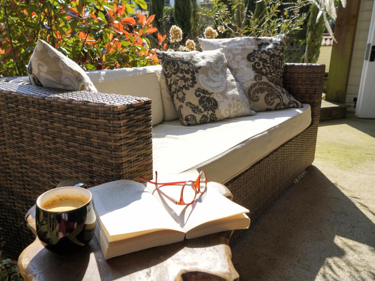 Вилла The Walnut, Meopham - A Private Retreat Rural Location Экстерьер фото